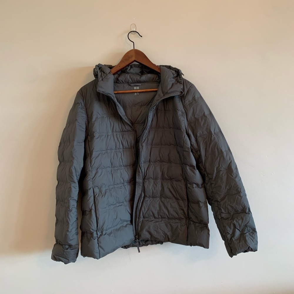 Uniqlo lightweight hooded down olive jacket s XL